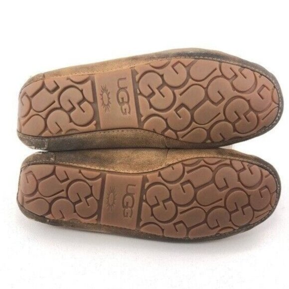 UGG Dakota Bow Moccasin Slippers 7 - Picture 6 of 12